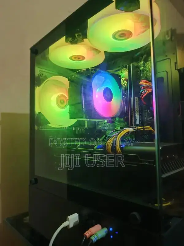 High-Performance Gaming PC with Ryzen 5 and Radeon RX 5700 XT