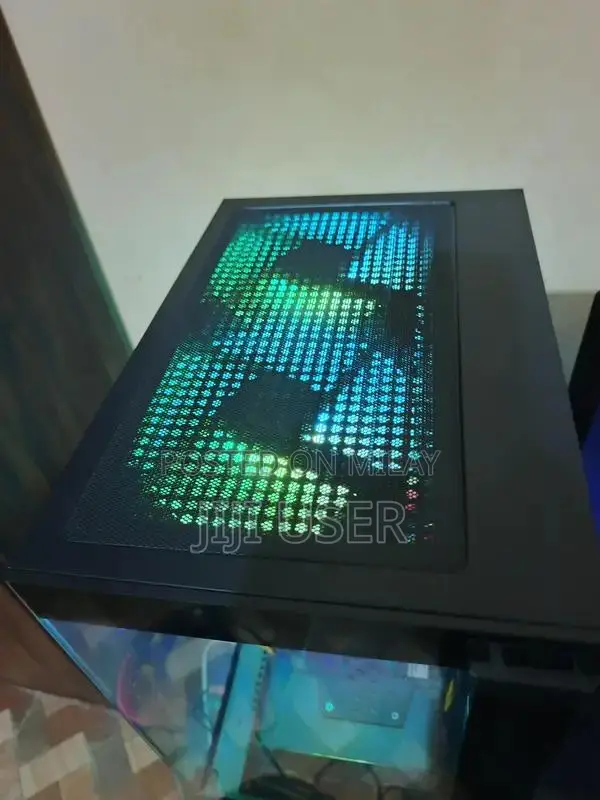 High-Performance Gaming PC with Ryzen 5 and Radeon RX 5700 XT