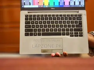 Dell Latitude 14 7400 Business Laptop - 8th Gen Core i7