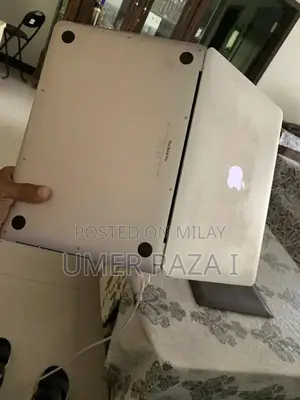 Apple Macbook pro early 2015