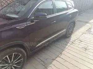 Urban-Friendly SUV Crossover - Single Owner Company Vehicle