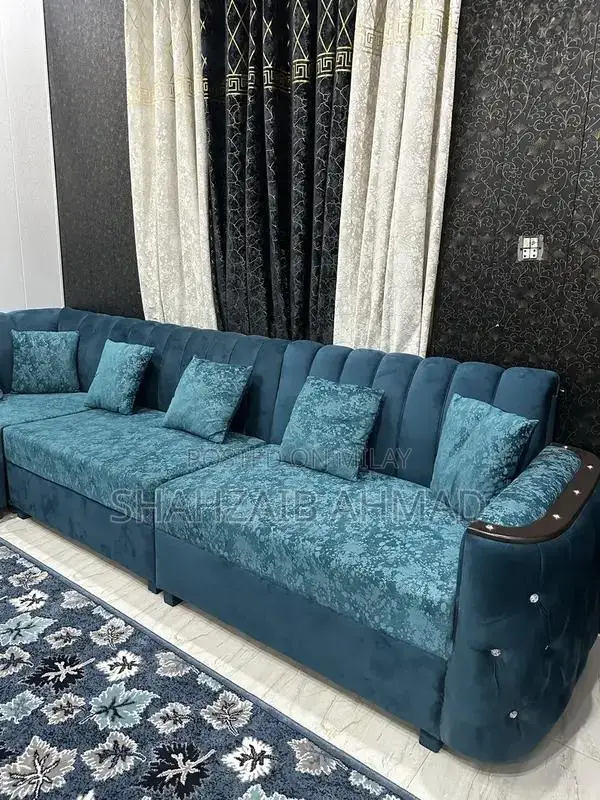 Brand new 8 seater sofa set