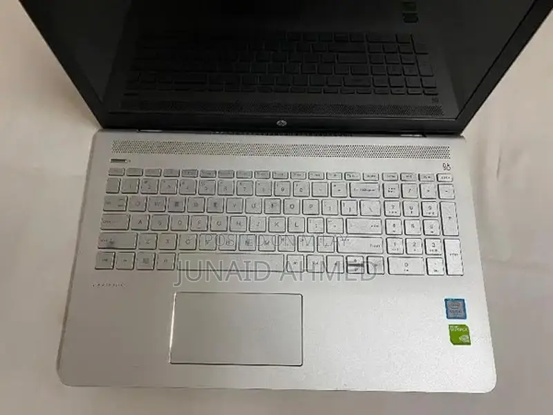 HP Pavilion 15 -  CC056TX - 7th Gen Ci5 8GB 512GB NVIDIA GeForce 940MX