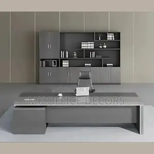 Executive Modern Office Desk - Spacious Workspace Solution
