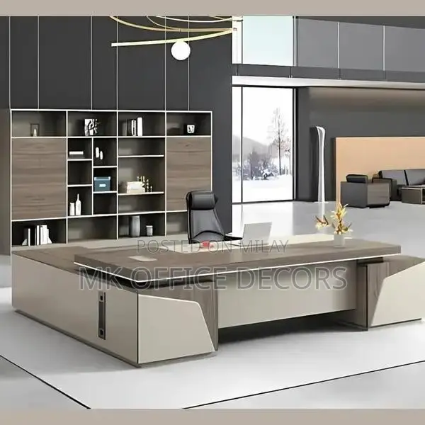 Executive Modern Office Desk - Spacious Workspace Solution