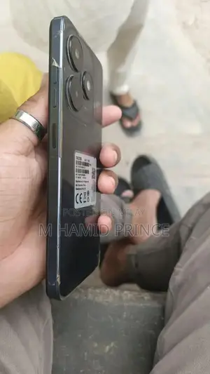 Budget-Friendly Smartphone with AI Camera and Large Battery