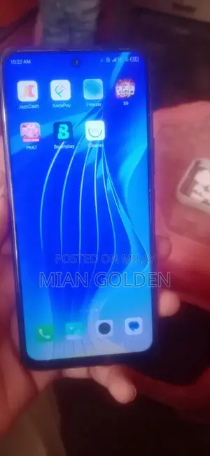 6gb 128 gb mobil open ni hova h bikul saaf h chargar h sath m