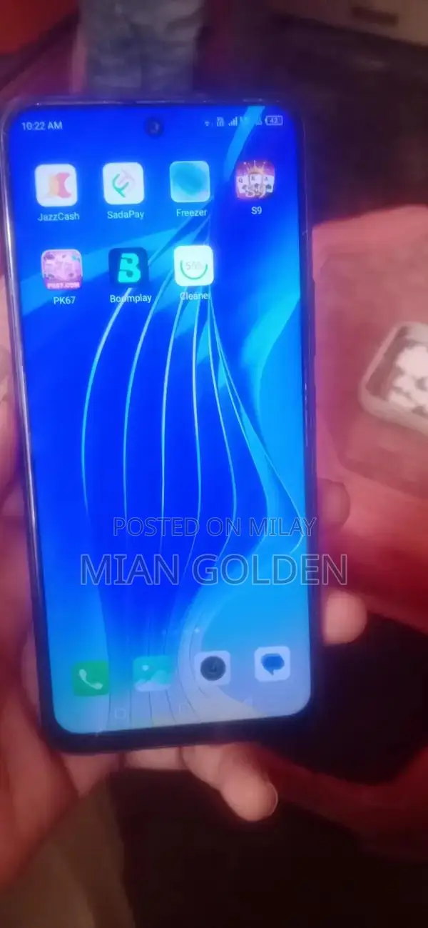 6gb 128 gb mobil open ni hova h bikul saaf h chargar h sath m