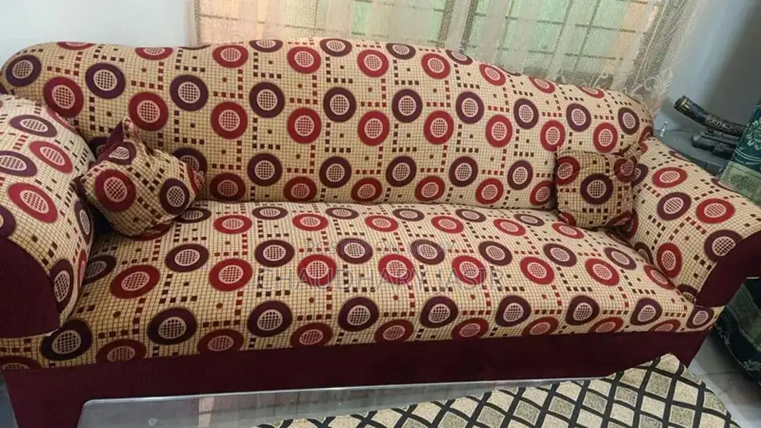 Three-Piece Sofa Set with Cushions in Excellent Condition