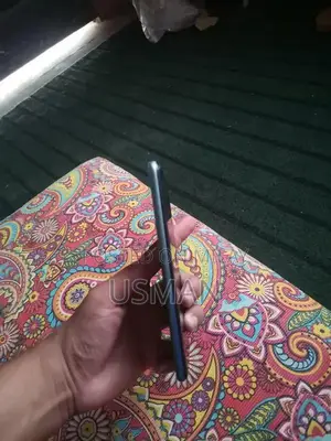 Mobile Smartphone with Original Box and Camera