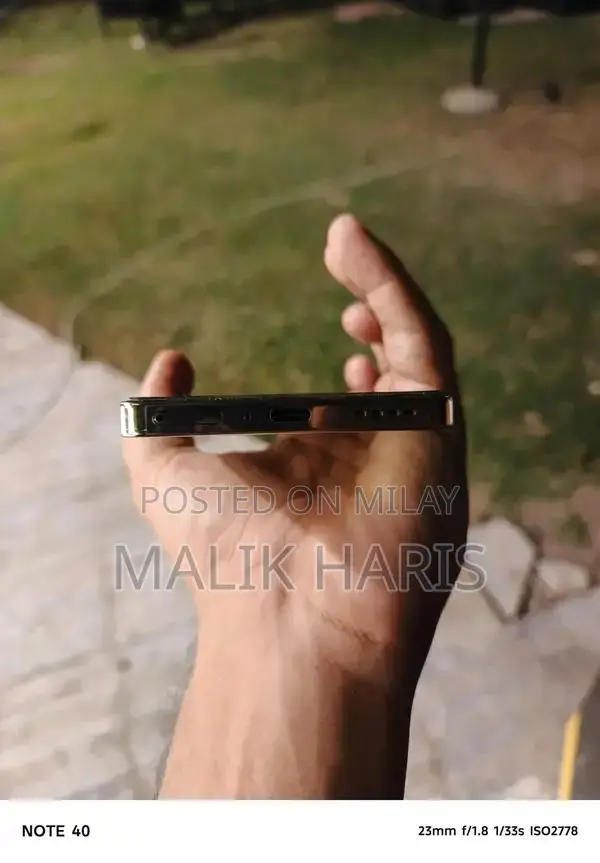 Premium Smartphone with Original Accessories and Box