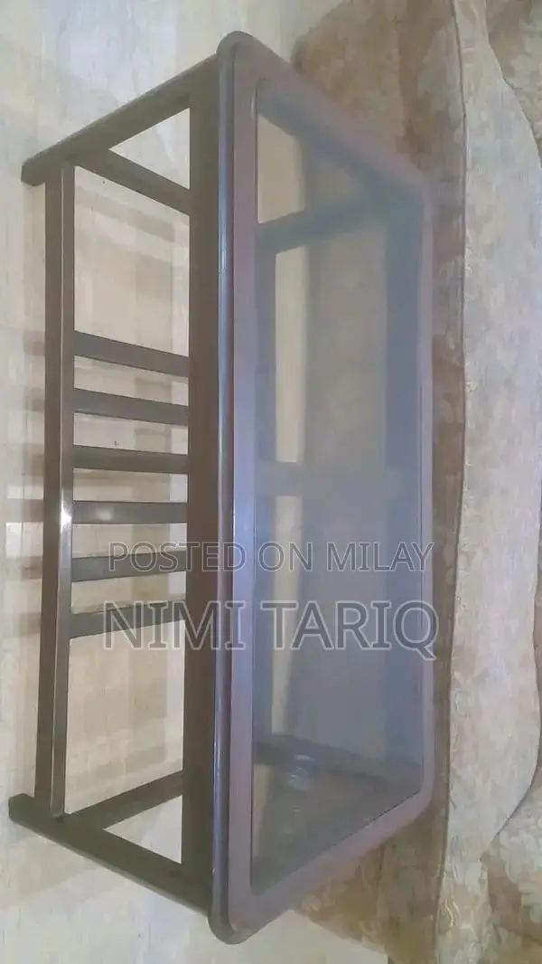 Modern Living Room Table Set: Center and Side Tables