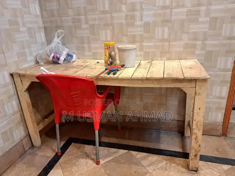 Rustic Wooden Garden Bench - Sturdy Outdoor Seating