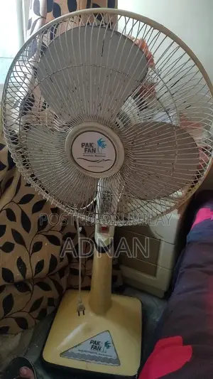 Photo - 18" Fan Pedestal Noise Less