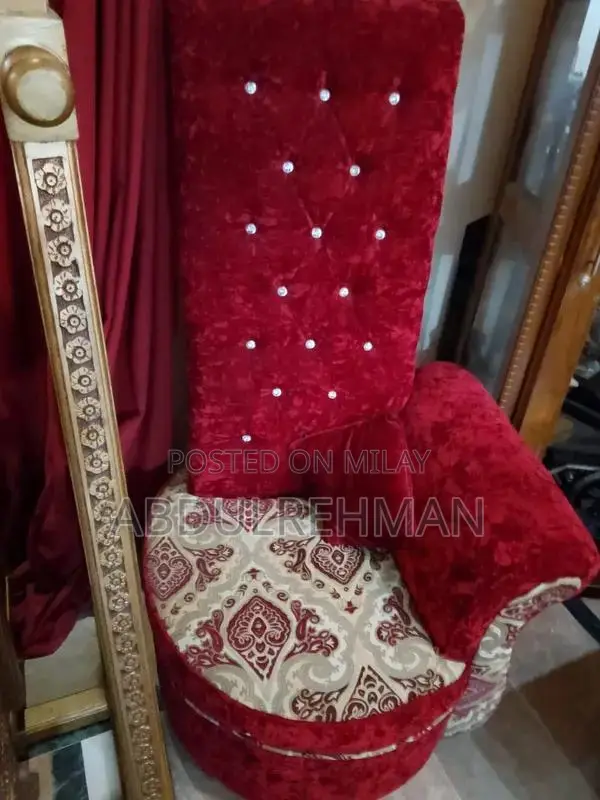 2 long chairs , 2 wooden chairs