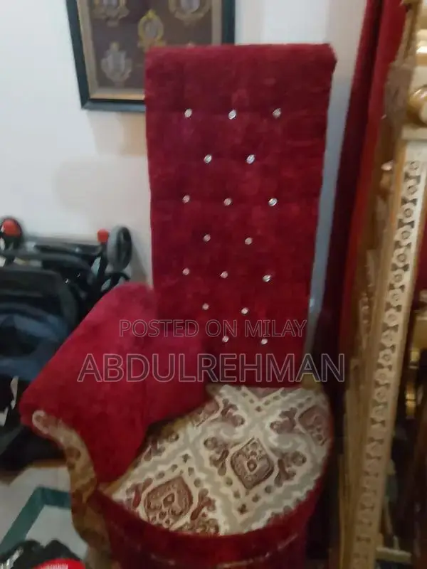 2 long chairs , 2 wooden chairs