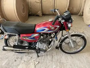 Honda CG125 Motorcycle - Pristine Condition Urban Commuter