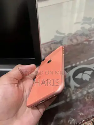 iPhone XR 64GB Smartphone - Excellent Condition