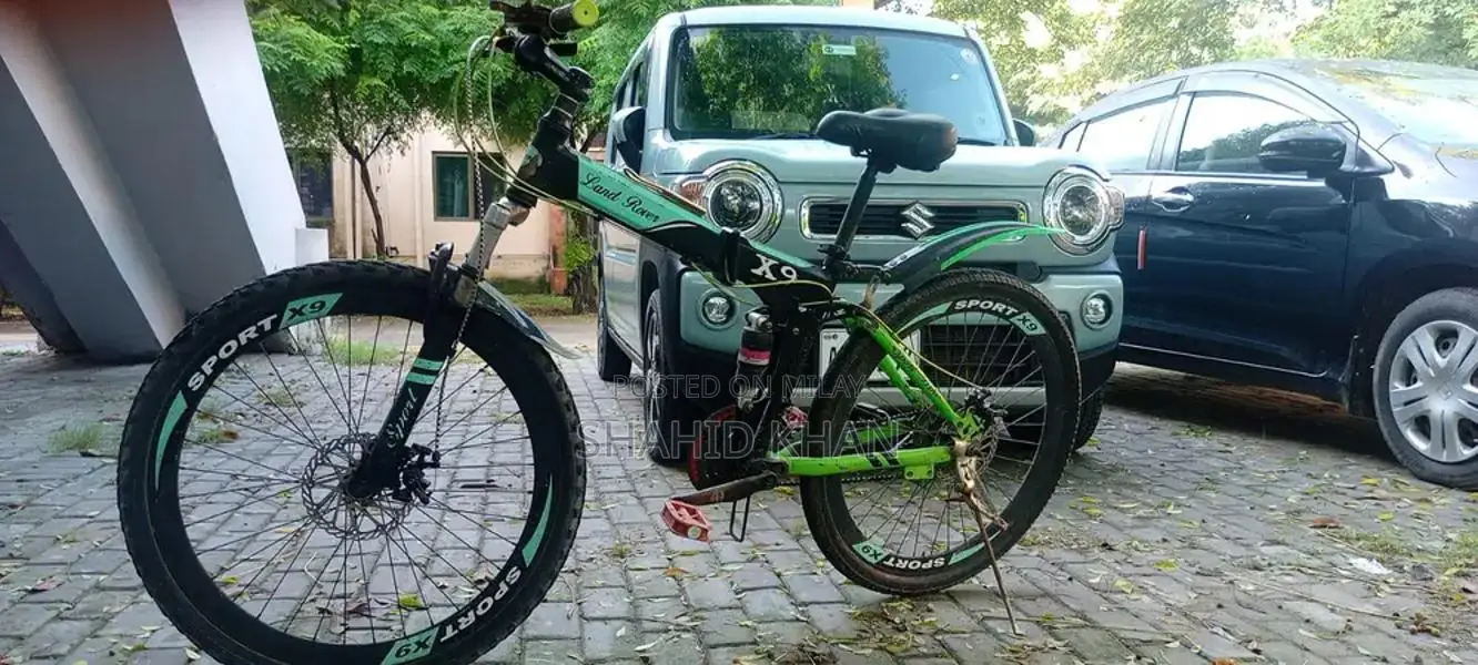 Compact Folding Bicycle - Perfect for Urban Commuting