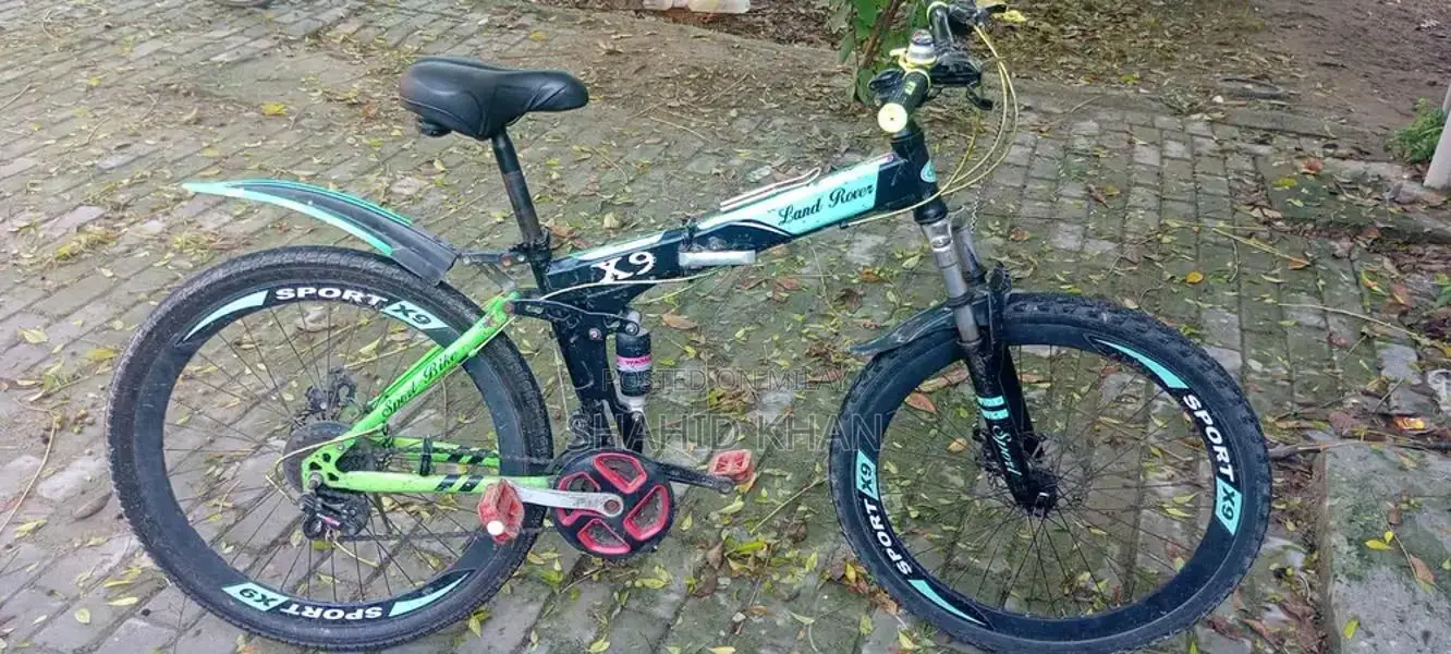 Compact Folding Bicycle - Perfect for Urban Commuting