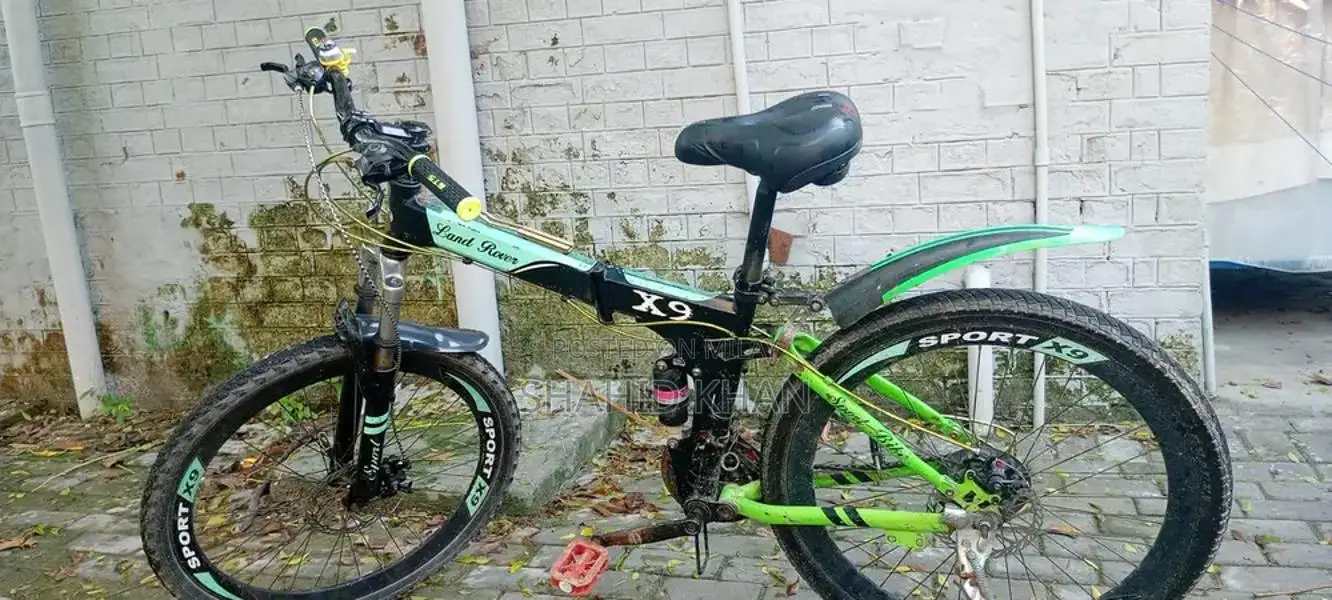 Compact Folding Bicycle - Perfect for Urban Commuting