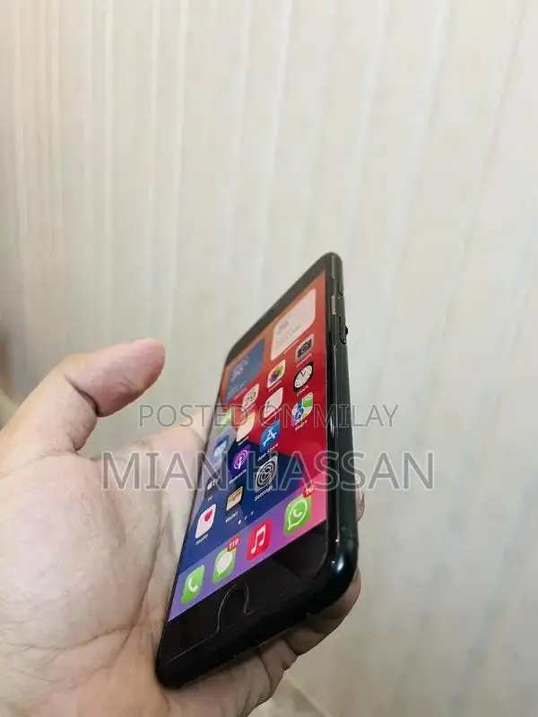 I phone 7 plus 128 gb