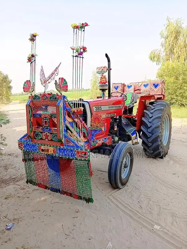 Massey Ferguson 385