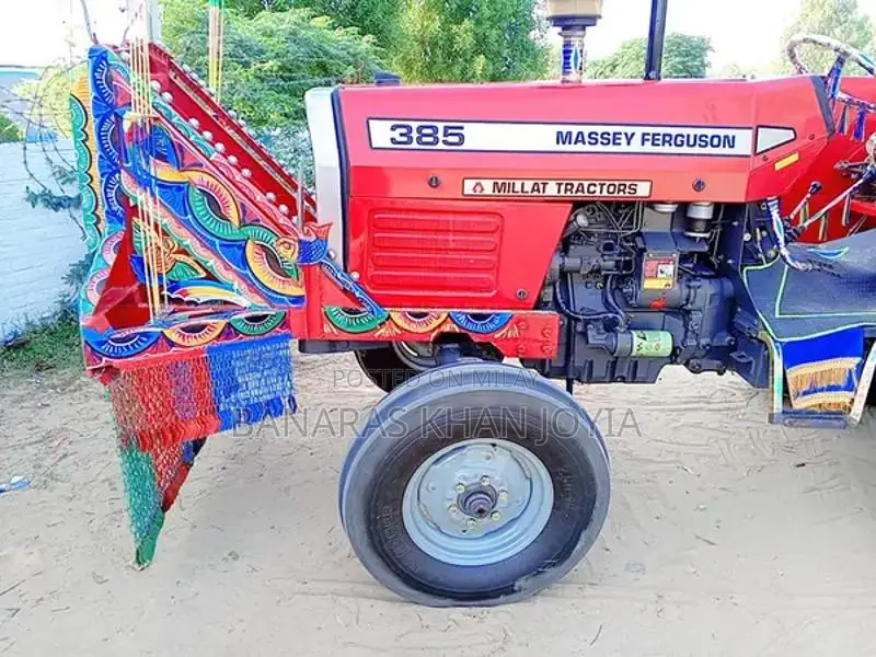 Massey Ferguson 385