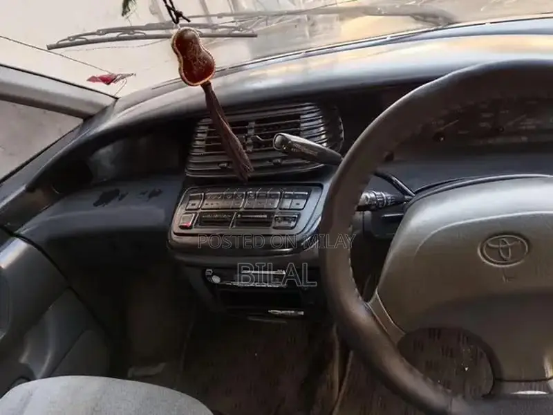 Toyota Estima Previa 7-Seater MPV Family Van