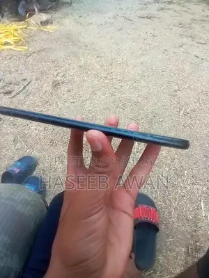 10x10 Mobile Device with Panel Change Technology