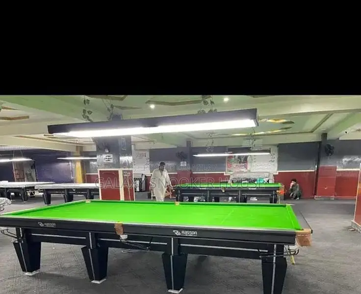 Professional Snooker Table - High-Quality Indoor Gaming Equipment