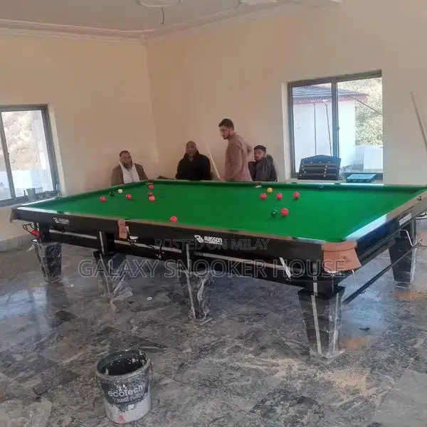 Professional Snooker Table - High-Quality Indoor Gaming Equipment