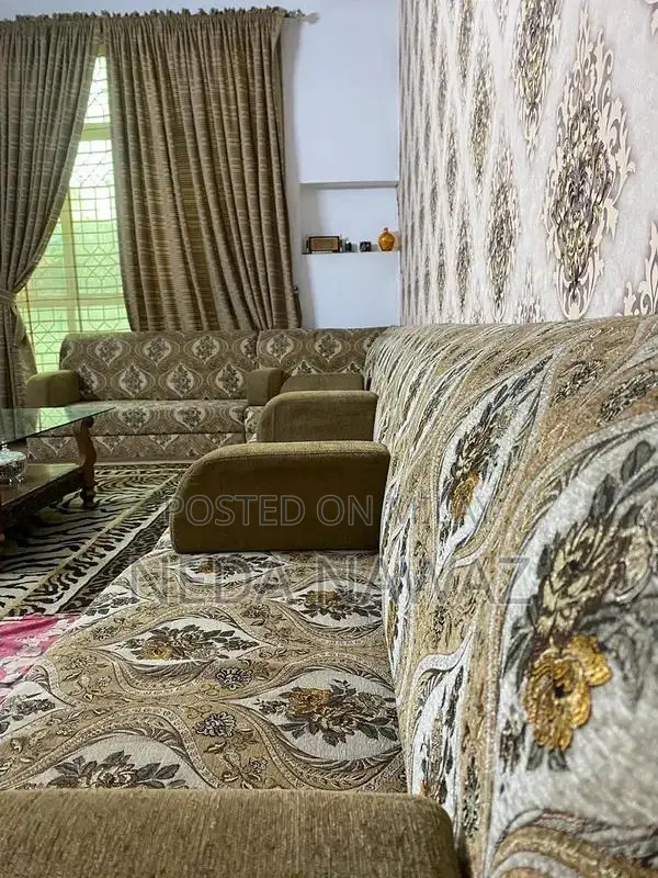 L-Shaped 10-Seater Sectional Sofa - Spacious Family Seating