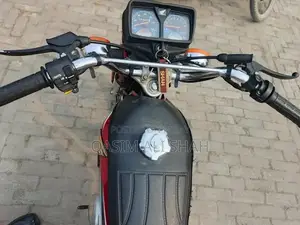 Honda CG 125 2023 Motorcycle - Low Mileage, Single Owner