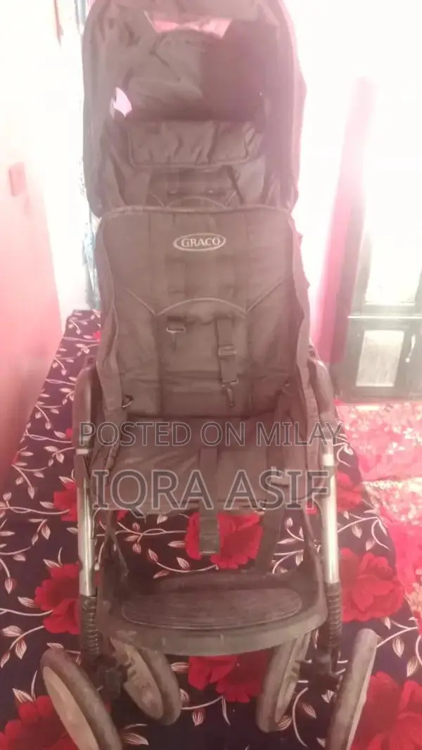 Wooden Baby Cot for Newborns and Toddlers - Large Size