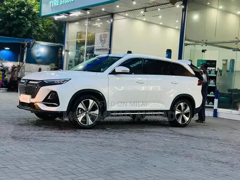 Changan Oshan X7 FutureSense