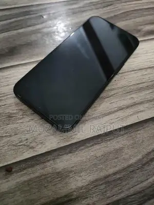 Apple iPhone 13 Smartphone - Black 128GB Excellent Condition