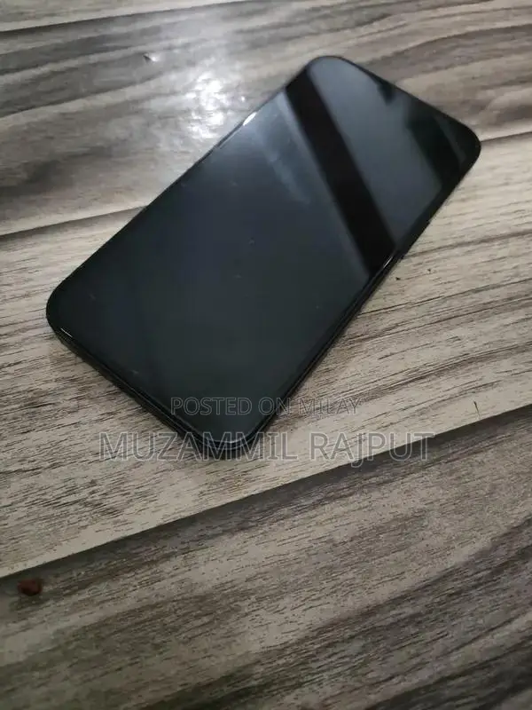 Apple iPhone 13 Smartphone - Black 128GB Excellent Condition