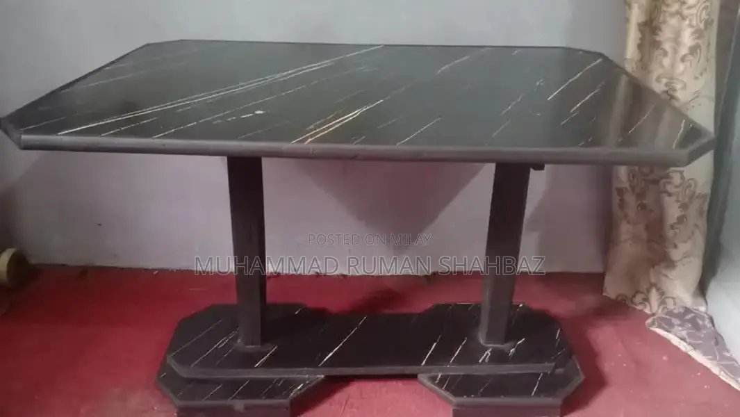 Black coffee Table