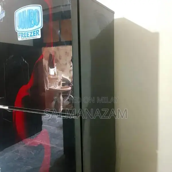 PEL Commercial Refrigerator with Glass Door - Excellent Condition