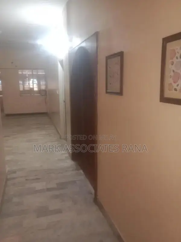 3Bed d d flat for Rent in gulistan-e-juhar