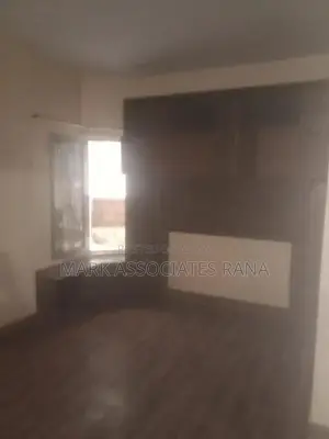3Bed d d flat for Rent in gulistan-e-juhar
