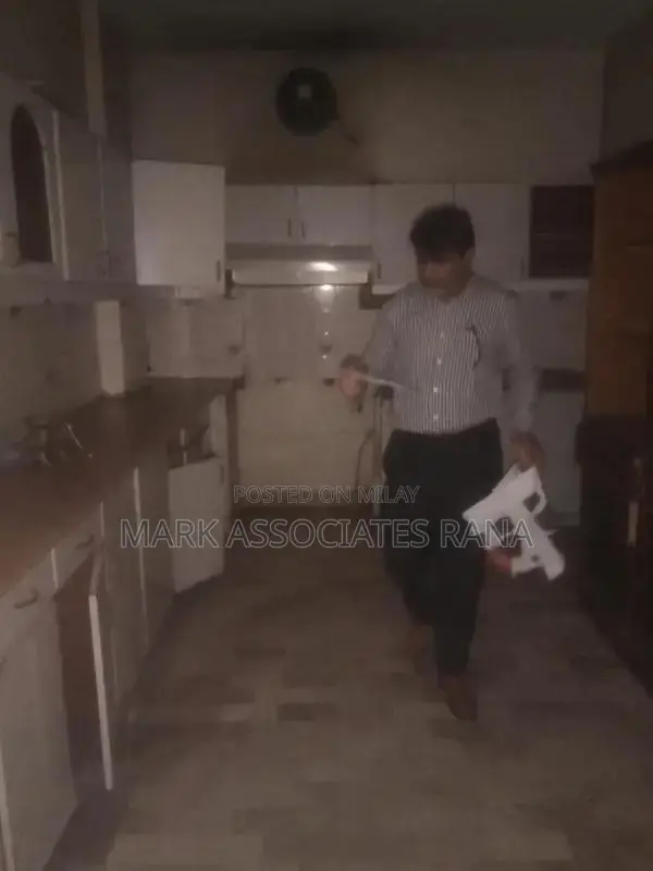 3Bed d d flat for Rent in gulistan-e-juhar