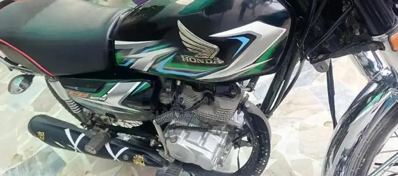 Honda CG125 Motorcycle 2023 Model - Low Mileage Condition