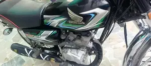 Photo - Honda CG125 Motorcycle 2023 Model - Low Mileage Condition