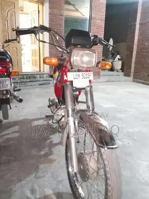 Road Vehicle with Original Documents and Low Maintenance