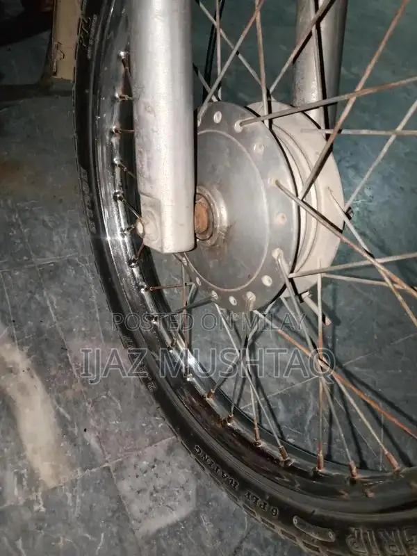 Road Vehicle with Original Documents and Low Maintenance