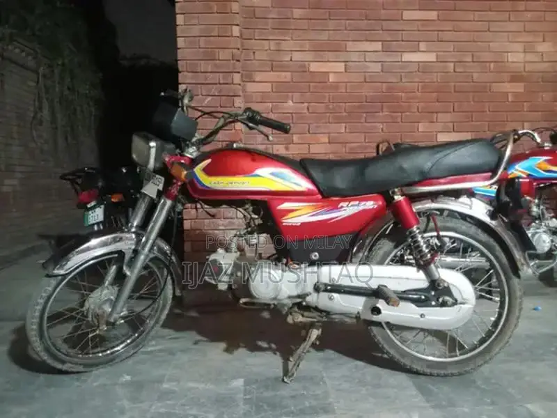 Road Vehicle with Original Documents and Low Maintenance