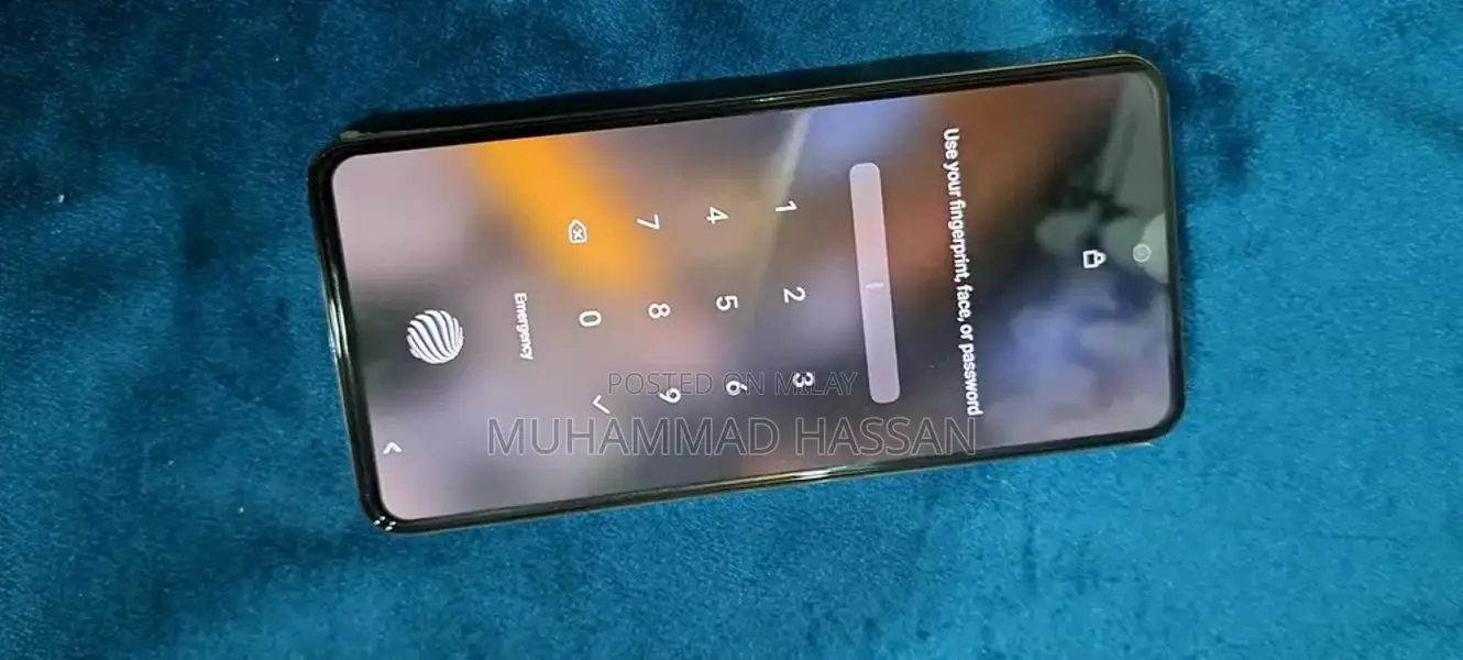 Vivo Y200 8/256 with box urgent sell