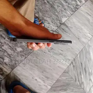 techno spark 20c  4+4 ram 128 rom 5000mah battery  with box and char